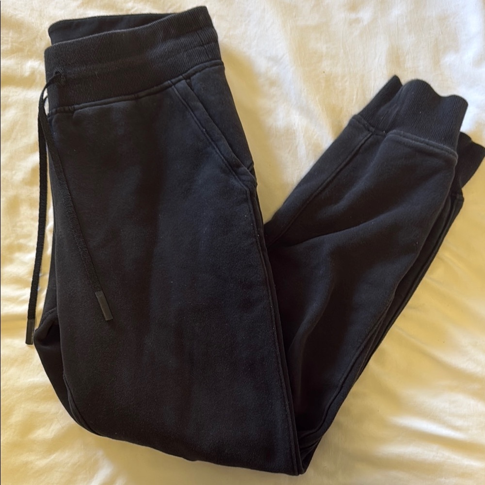 Lulu joggers